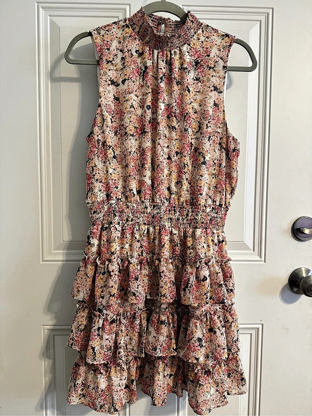 1.STATE Floral Mini Dress in Pink & Cream Size Large